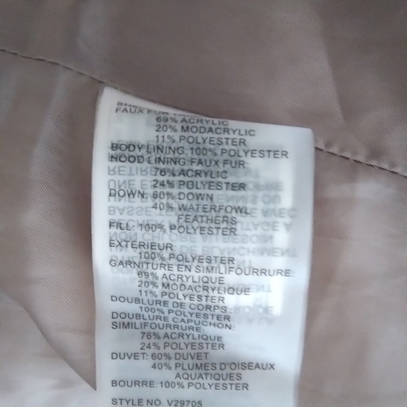 Vince Camuto Beige Puffer Jacket with Hood Attached. - Picture 8 of 10